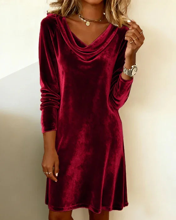 Keira | Frosina Velvet Dress